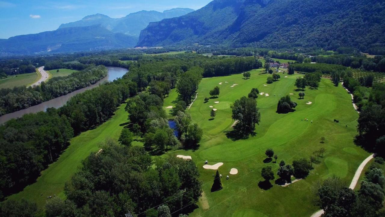 Domaine De Charmeil Saint-Quentin-sur-Isere Bagian luar foto